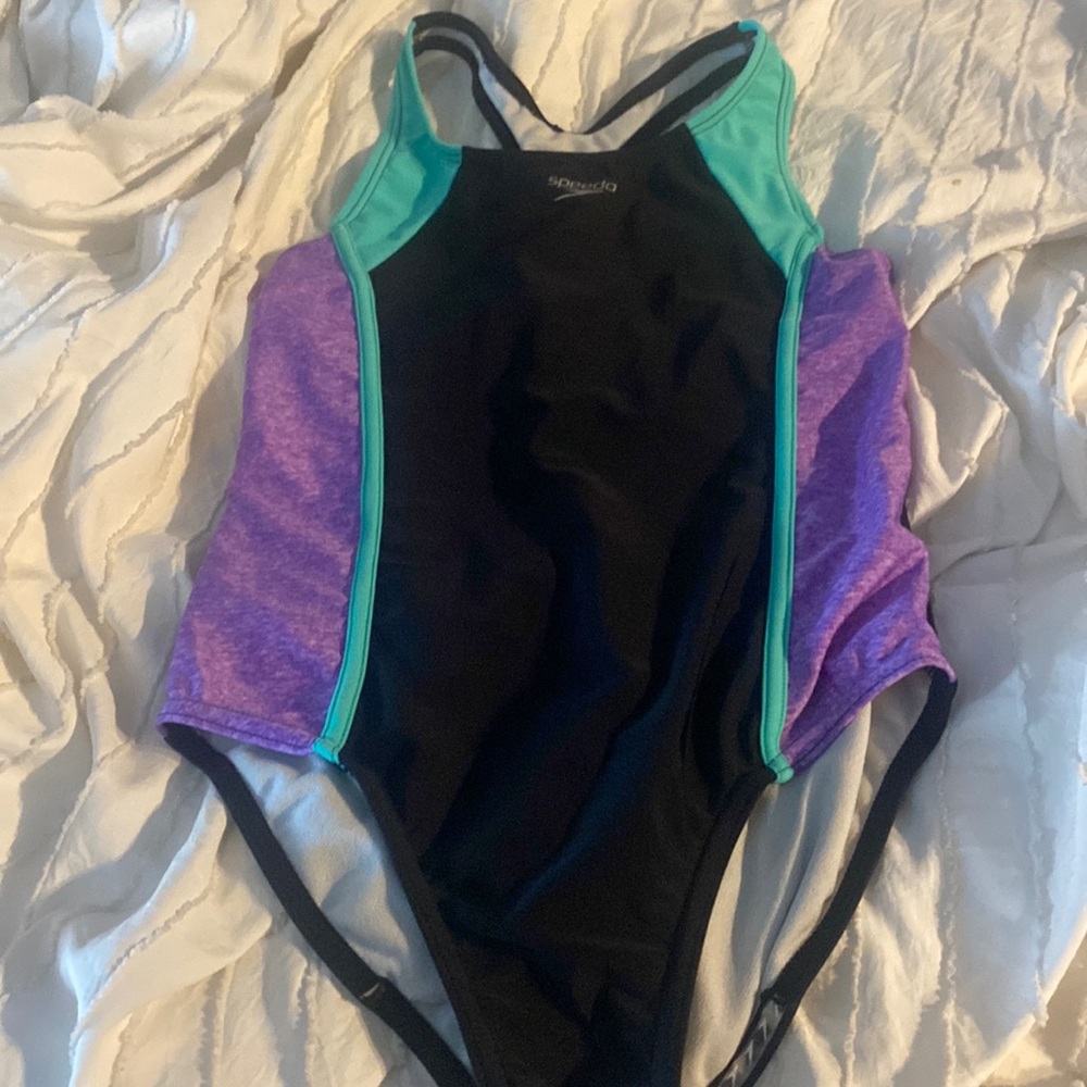 Speedo Big Girl Size Large One Piece Bathing suit
